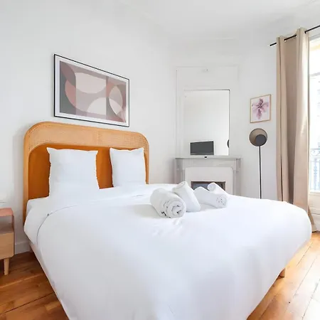 Tbs 325 - Superb With Eiffel Tower View Apartment Paris