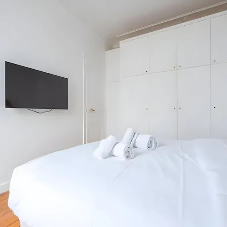 Tbs 325 - Superb With Eiffel Tower View Apartment Paris