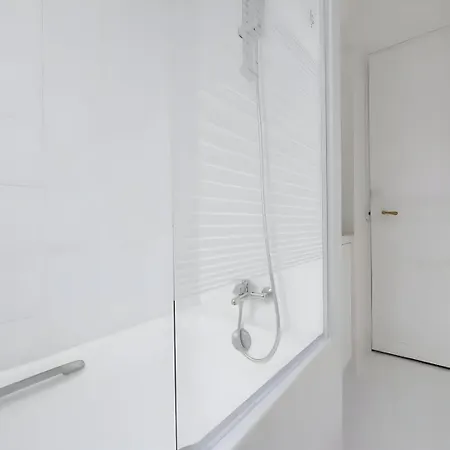 Tbs 325 - Superb With Eiffel Tower View Apartment